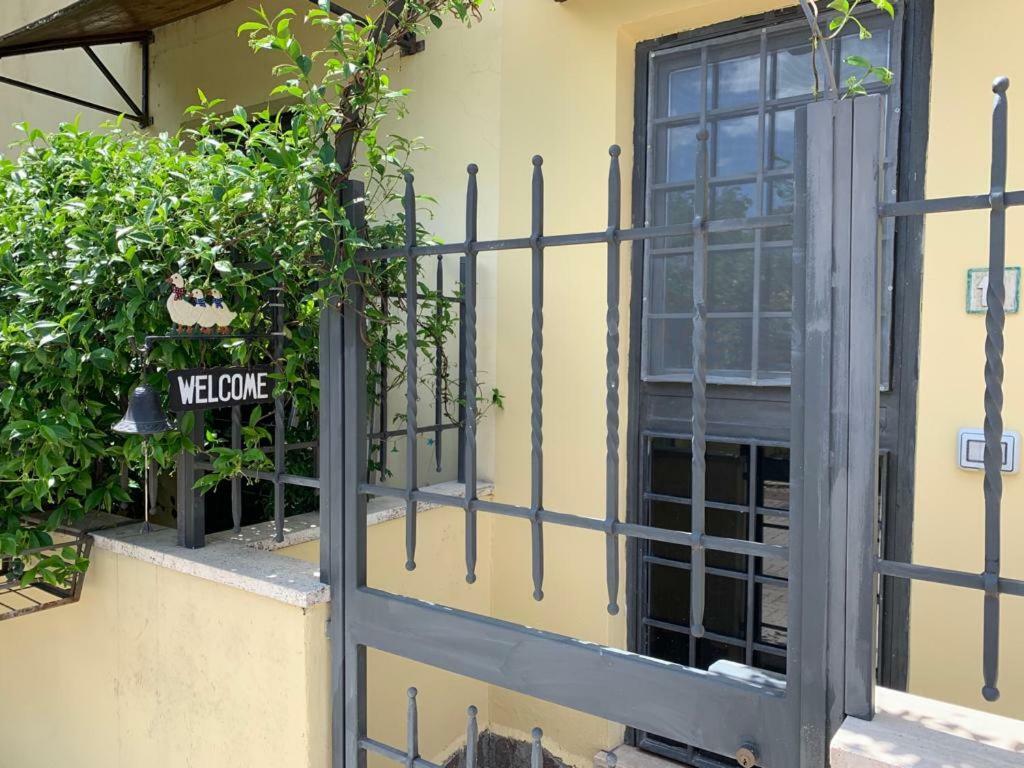 Ferienwohnung A Casa Di Elly Rom Exterior foto